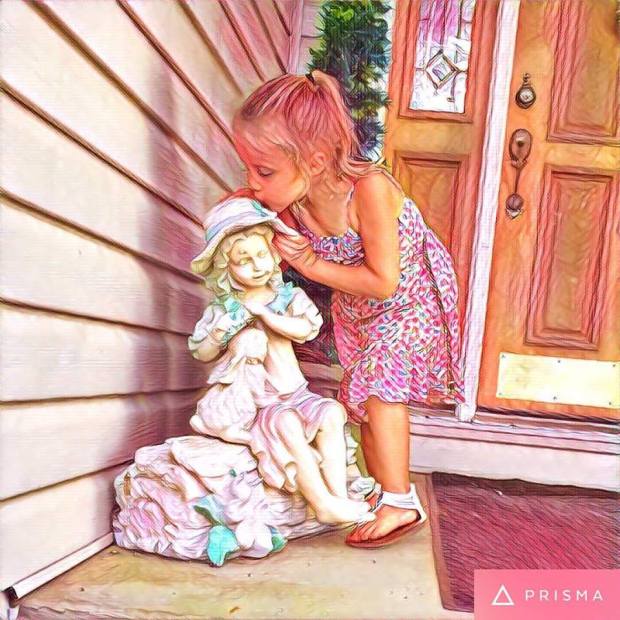 2016-kinslee-kissing-angel